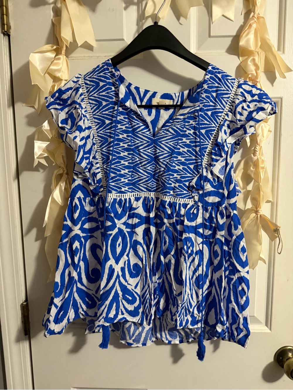 Blue and White Printed Flutter Sleeve Women's Top